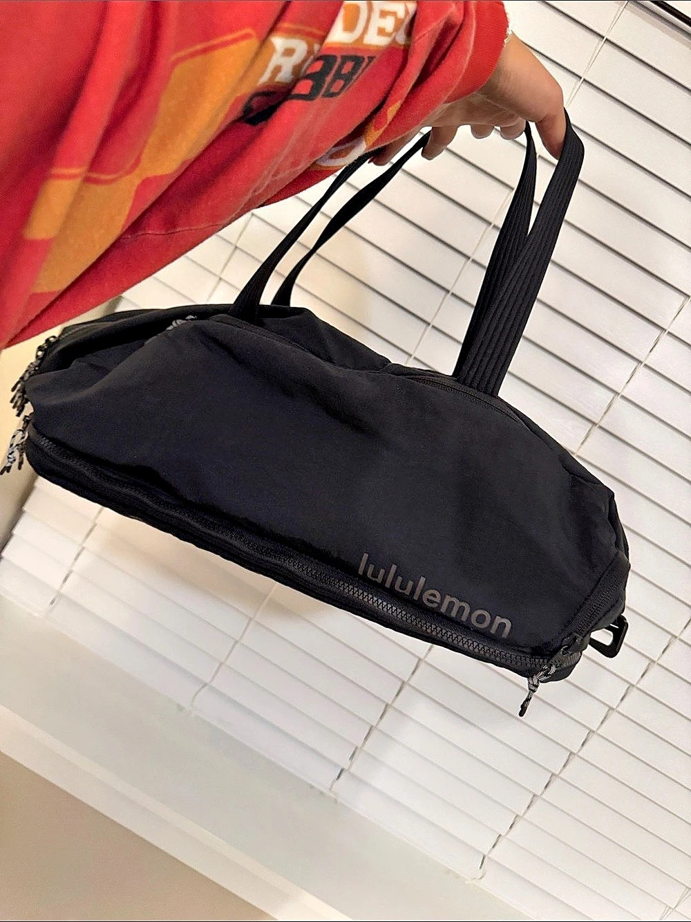 Brand New lululemon Quilted Embrace Tote Bag 20L Black